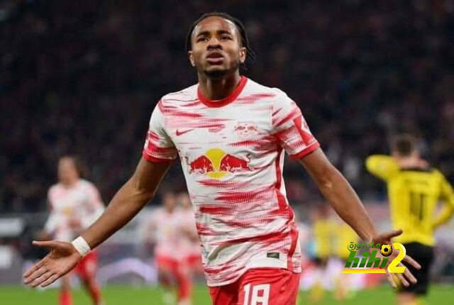 نكونكو يرد على عرض مانشستر يونايتد والأندية المهتمة بضمه