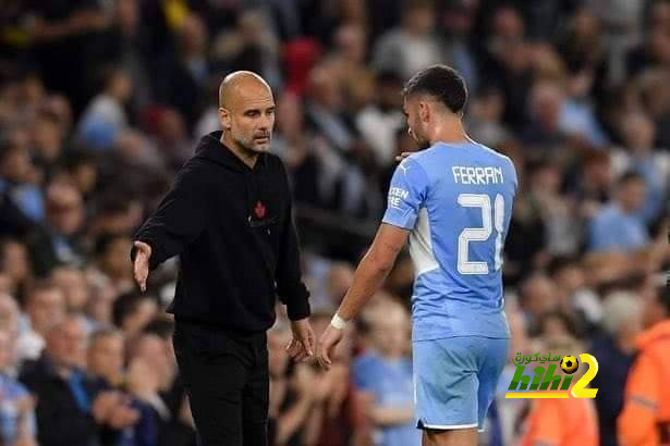 جوارديولا يكشف سبب تراجع مستوى توريس مع برشلونة