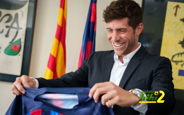 أول تعليق من روبرتو بعد تجديد عقده مع برشلونة