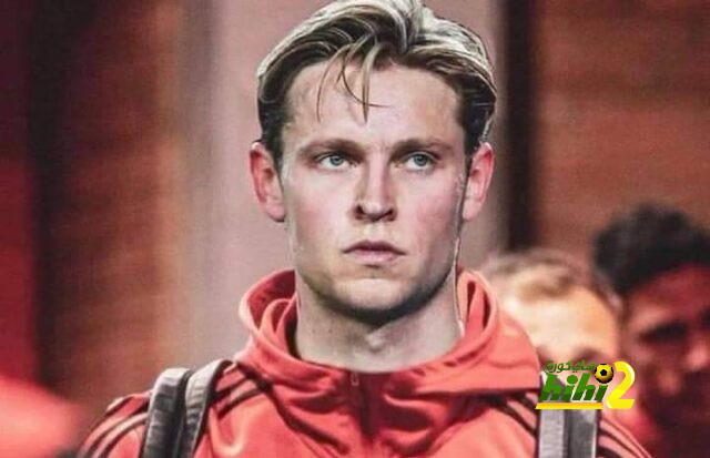 برشلونة يرد على عرض مانشستر يونايتد لضم دي يونج
