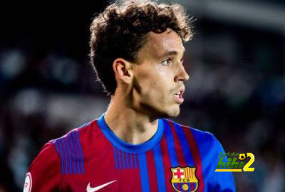 شكوك حول استمرار أوريلانا مع برشلونة