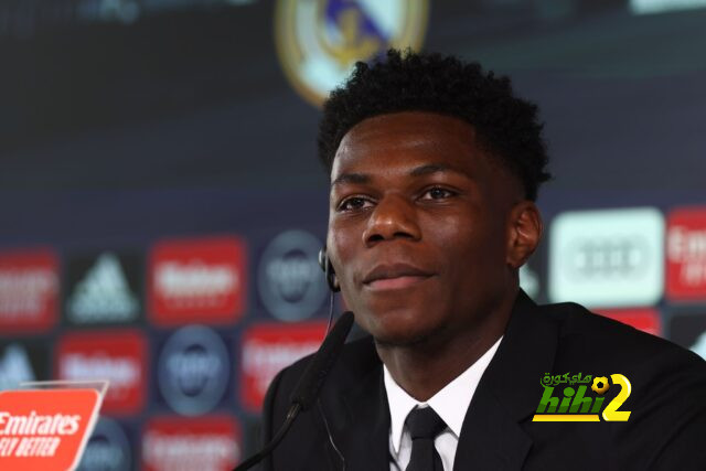 تشواميني يكيل المديح لثلاثي ريال مدريد !