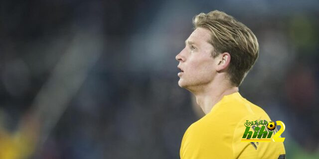 أخر عروض مانشستر يونايتد لأجل دي يونج