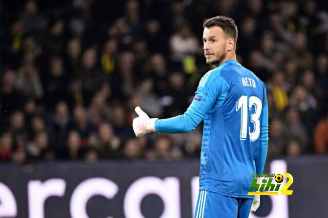 نيتو يرفض الرحيل عن برشلونة
