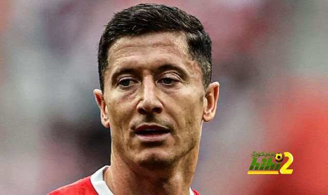سبب إصرار ليفاندوفسكي على ارتداء قميص برشلونة