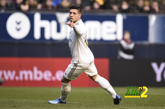 فيورنتينا ينجح في حسم صفقة يوفيتش