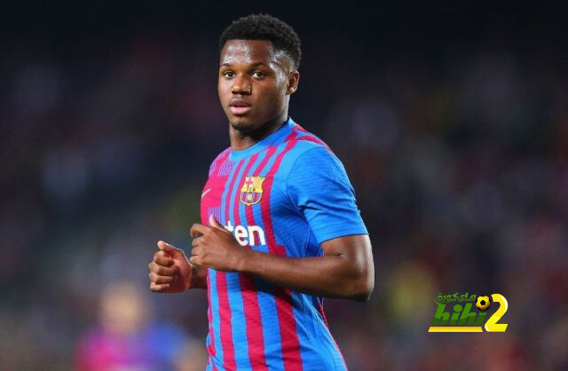 نصيحة غريبة من صحفي مدريدي إلى برشلونة بشأن الشباب!