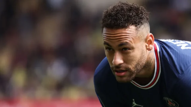 قلق نيمار من ملحمة الانتقالات يتزايد!