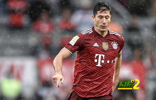 صحفي مدريدي ينتقد طريقة تعامل بايرن ميونخ مع ليفاندوفسكي