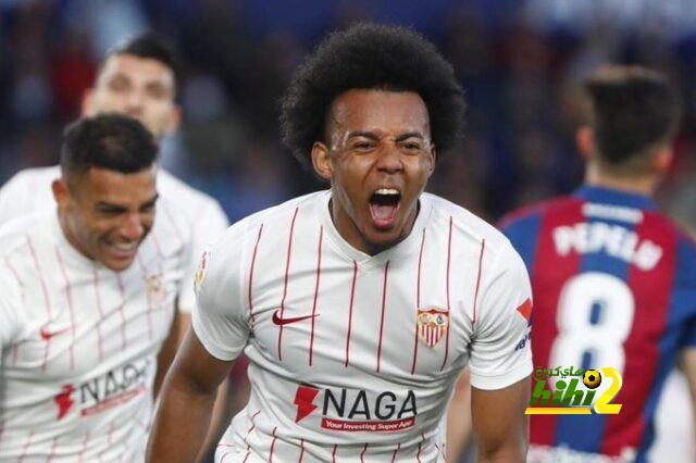 إشبيلية يرفض عرض برشلونة لضم كوندى