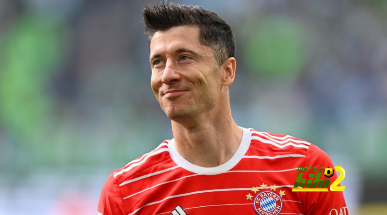 ليفاندوفسكي ينتظر برشلونة .. ولكن من يدفع الثمن؟!