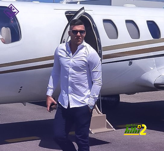 يوفيتش يصل إيطاليا للتوقيع مع فيورنتينا