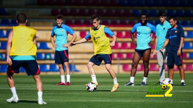 سبعة لاعبين برشلونة يرغب برحيلهم عن النادي فورا