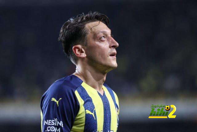 أوزيل يفسخ عقده مع فنربخشة