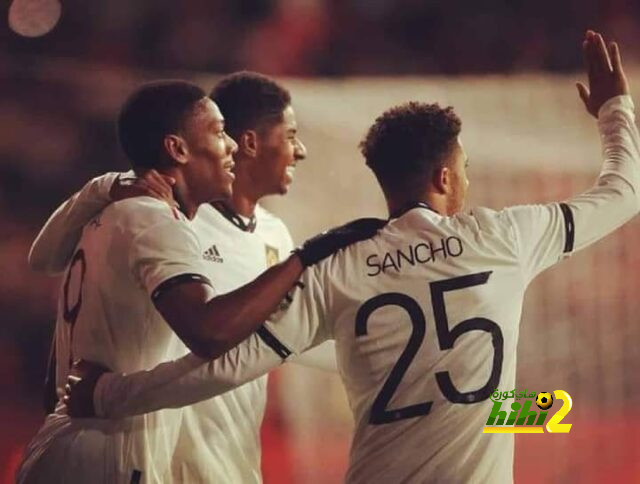 ثلاثي مانشستر يونايتد يهدد رونالدو