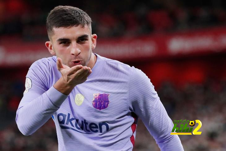 هل يلحق فيران توريس بموقعة ريال مدريد وبرشلونة؟