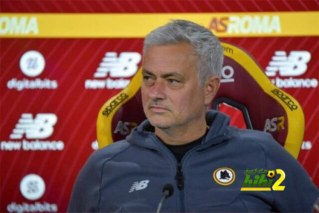 روما يستهدف التعاقد مع مدافع مانشستر يونايتد