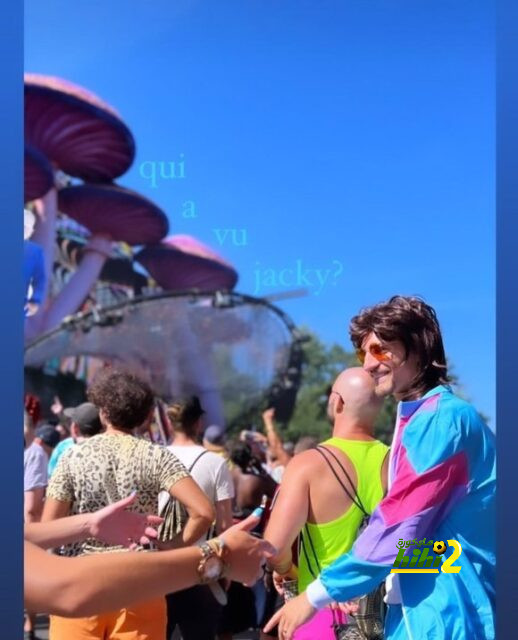 مونييه يلجأ لحيلة ذكية من أجل الهروب من الجمهور
