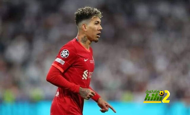 ليفربول يحسم مستقبل فيرمينو