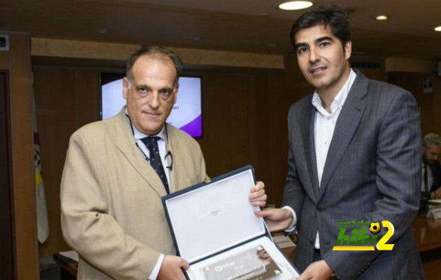 حل برشلونة السحري لإنقاذ بيتيس من الغرق