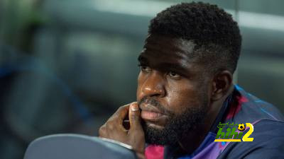 صامويل أومتيتي يقترب من الرحيل عن برشلونة