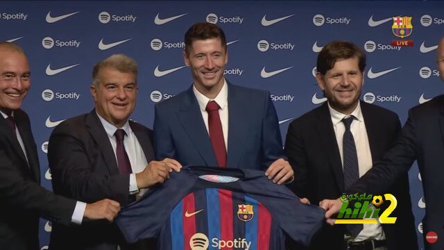 أول تعليق من لابورتا بعد تعاقد برشلونة مع ليفاندوفسكي