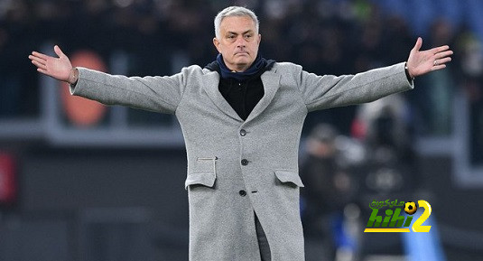 روما يقترب من ضم مدافع مانشستر يونايتد