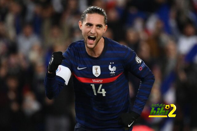 تفاصيل انتقال أدريان رابيو إلى مانشستر يونايتد