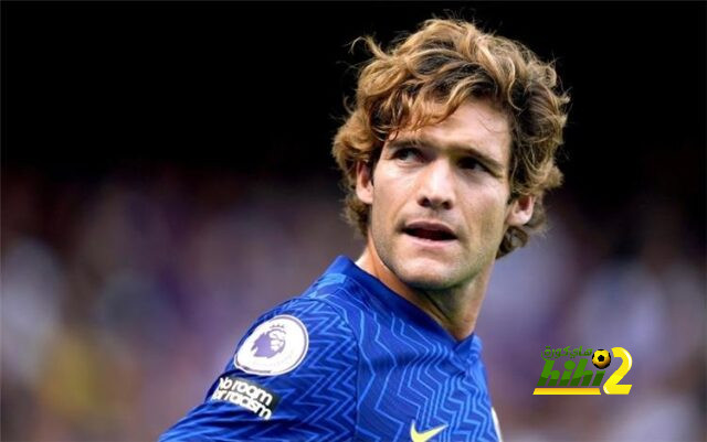 بيكيه السبب في تأخر برشلونة من التعاقد مع ألونسو !