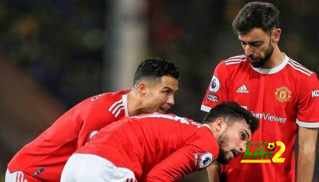 الجماهير الانجليزية تسخر من مانشستر يونايتد