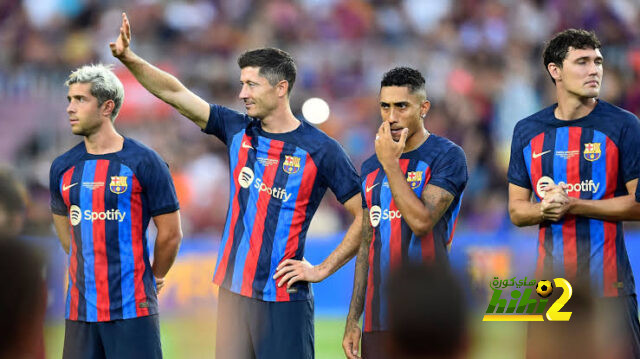 لاعب برشلونة يعرض التنازل عن راتبه بالكامل لتسجيل الصفقات