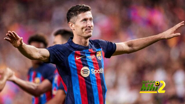 ليفاندوفسكي يتصدر القائمة الثانية للمرشحين بالكرة الذهبية