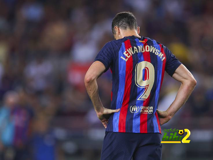 هل ليفاندوفسكي الخيار المثالي لبرشلونة ؟