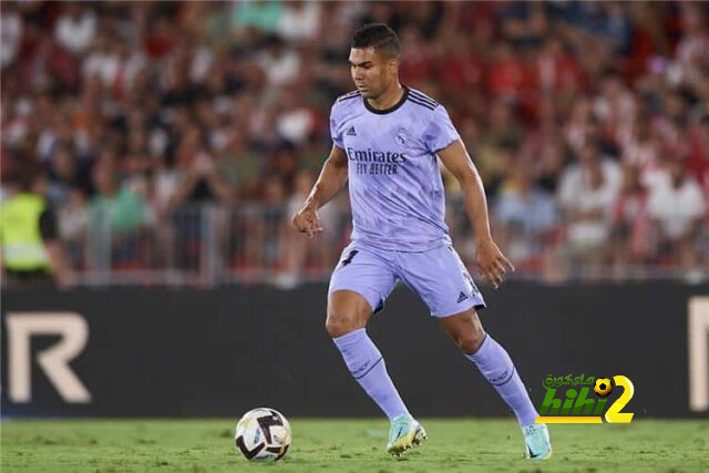 المغريات التي جلبها مفاوضي مانشستر يونايتد للتعاقد مع كاسيميرو