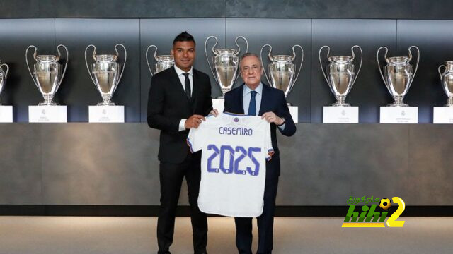 أول رد فعل لأنشيلوتي على رحيل كاسيميرو لمانشستر يونايتد