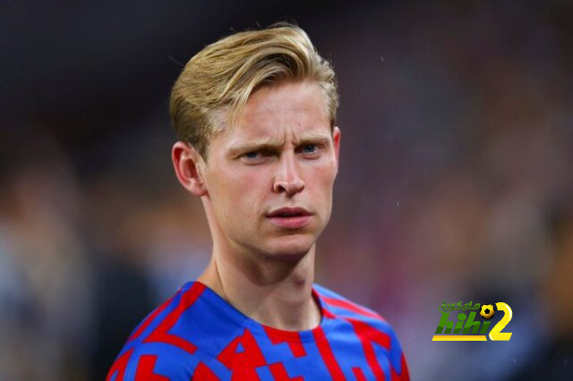 دي يونج يرفض الرحيل عن برشلونة