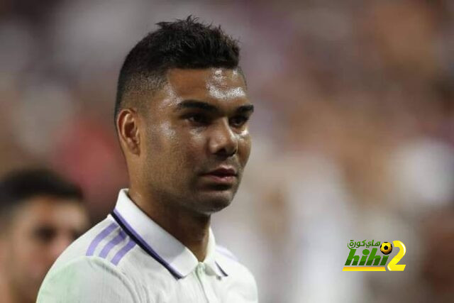 مانشستر يونايتد يقدم كاسيميرو للجمهور خلال مواجهة ليفربول