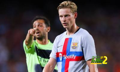 دي يونج بين الرحيل والاستمرار مع برشلونة