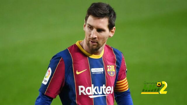 الأن .. والد ميسي يصل برشلونة
