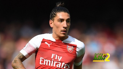 شرط برشلونة للتعاقد مع نجم أرسنال
