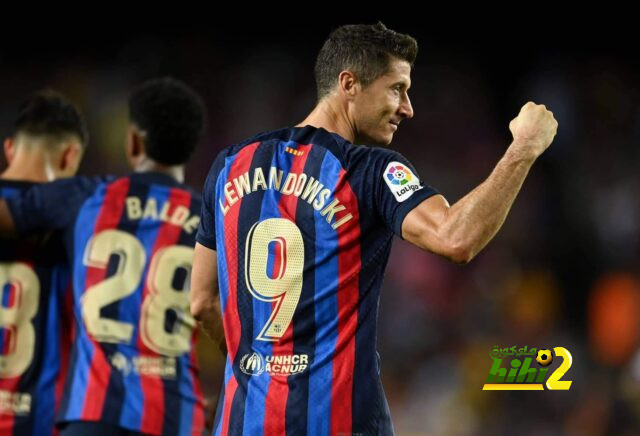 صورة .. ليفاندوفسكي ينافس لاعب ريال مدريد على جائزة الأفضل في شهر أغسطس