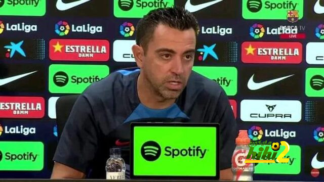 تشافي يحذر قادة برشلونة الأربعة