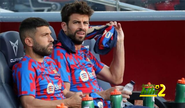 تشافي يؤكد أهمية ألبا و بيكيه في الفريق و لكن !