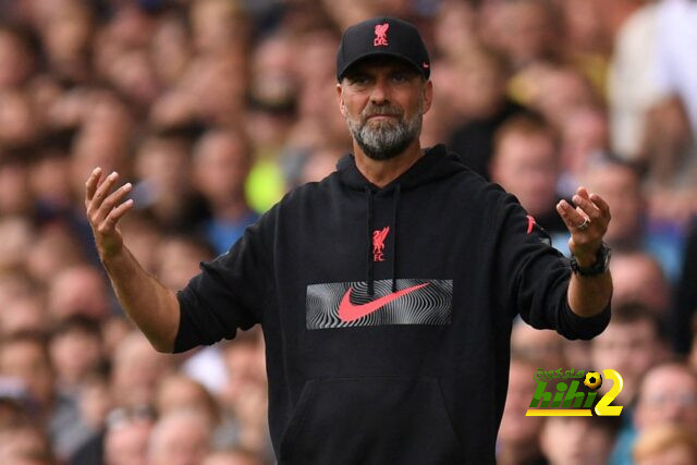 كلوب يستبعد ثنائي ليفربول من قائمة الريدز في دوري أبطال أوروبا
