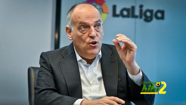 تيباس يوجه نصيحة عاجلة لإدارة برشلونة