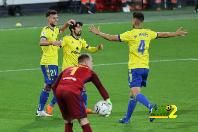 قادش عقدة برشلونة بالليغا