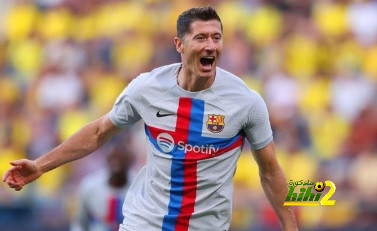 ليفاندوفسكي يصل للهدف رقم 9 مع برشلونة