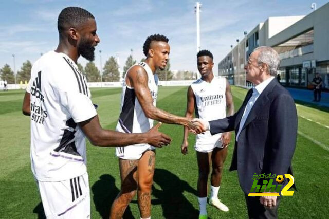 بيريز يحفز لاعبي ريال مدريد قبل الديربي