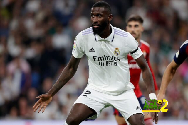 ريال مدريد يمنح برشلونة الصدارة على طبق من ذهب