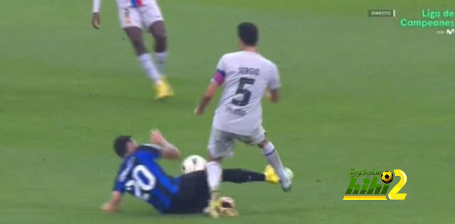 خطأ فادح أخطئه حكم مباراة برشلونة وإنتر بعيدا عن ركلة الجزاء ولكن لم يلاحظه أحد !